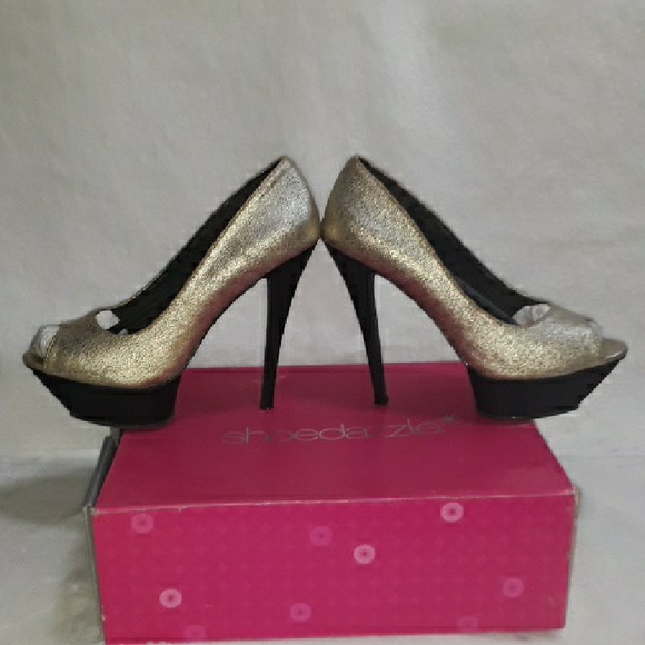 **SOLD** Silver Peep Toe Heels - Picture 4 of 11